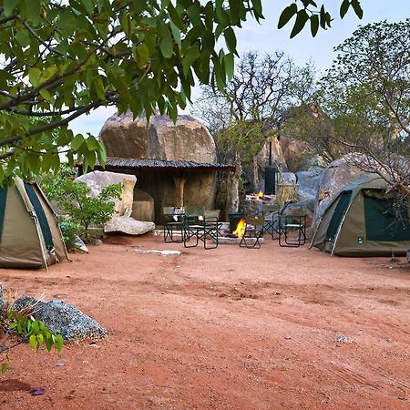 Hoada Camp Site Hotel Palmwag Bagian luar foto